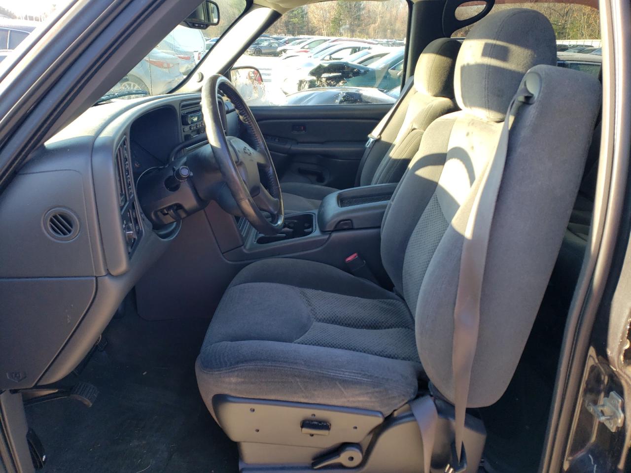 2005 Chevrolet Silverado - Image 7