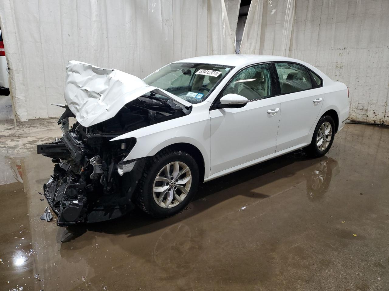 2018 Volkswagen Passat - Image 1