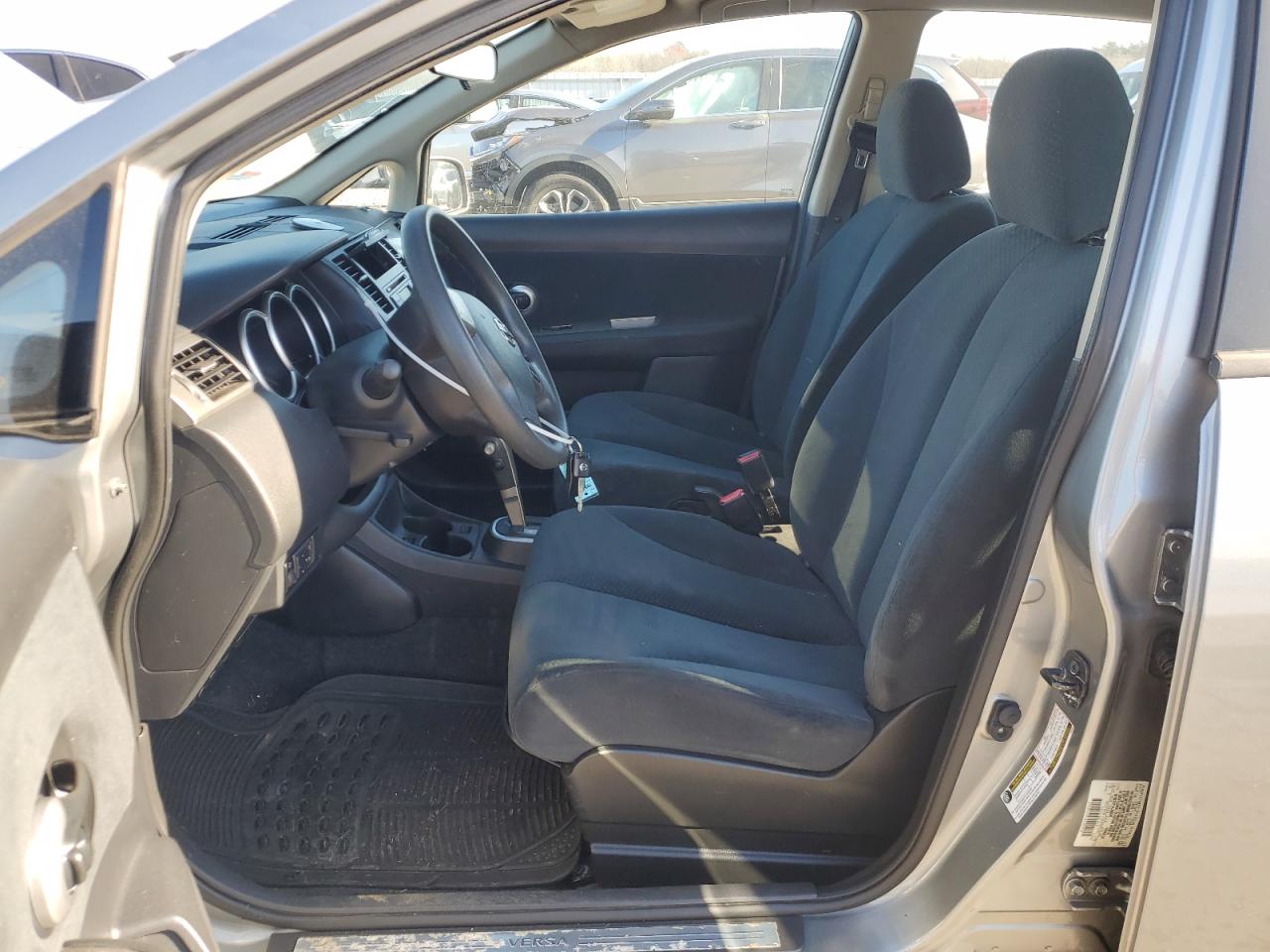 2010 Nissan Versa - Image 7