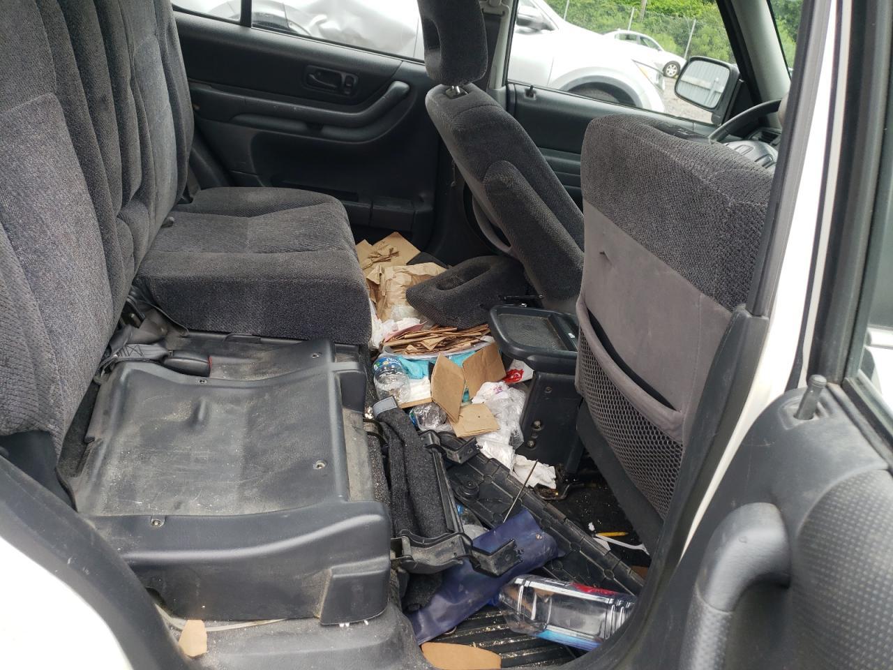 2000 Honda Cr-V Lx VIN: JHLRD2846YC006218 Lot: 84444294