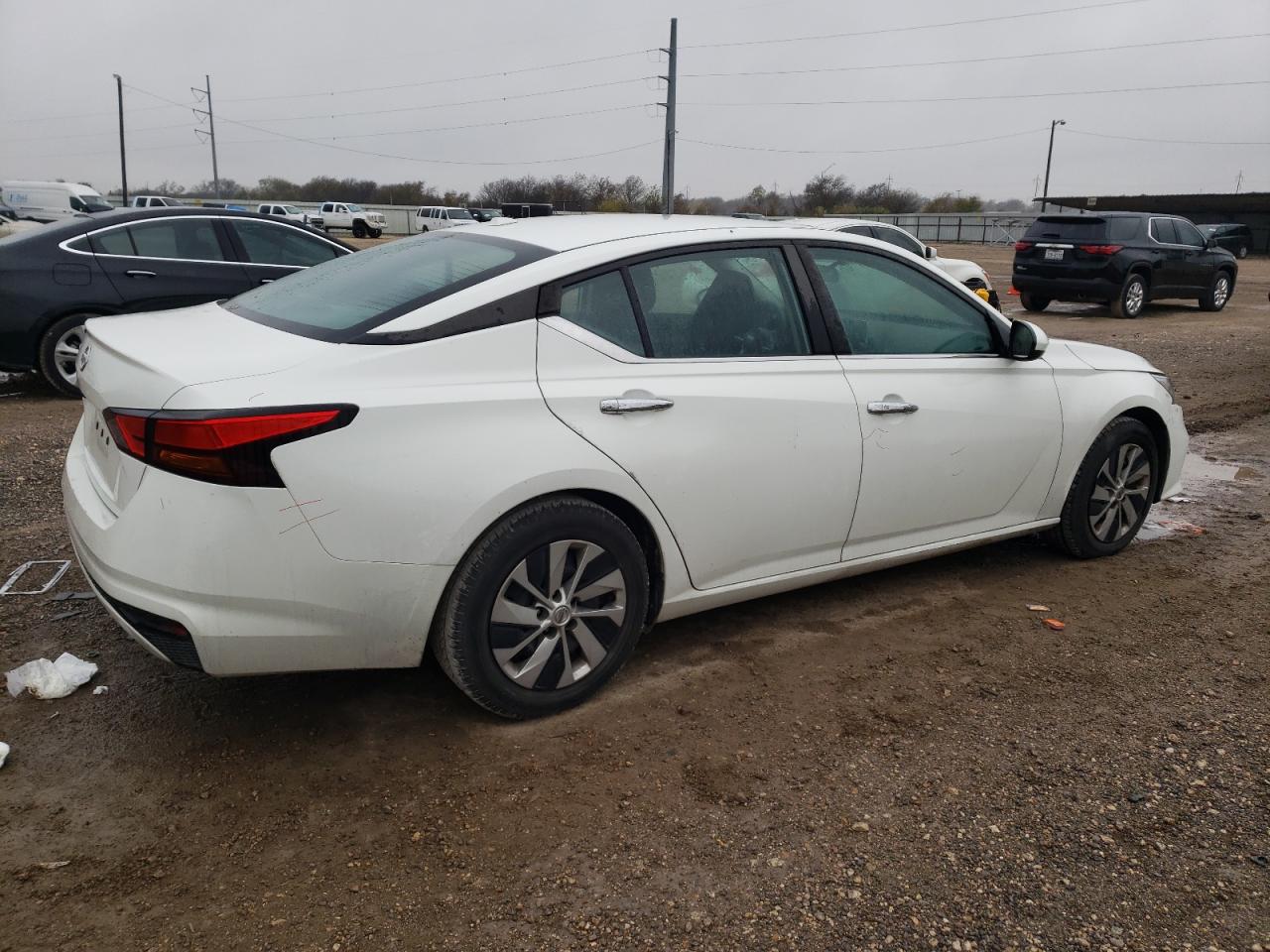 2020 Nissan Altima - Image 3