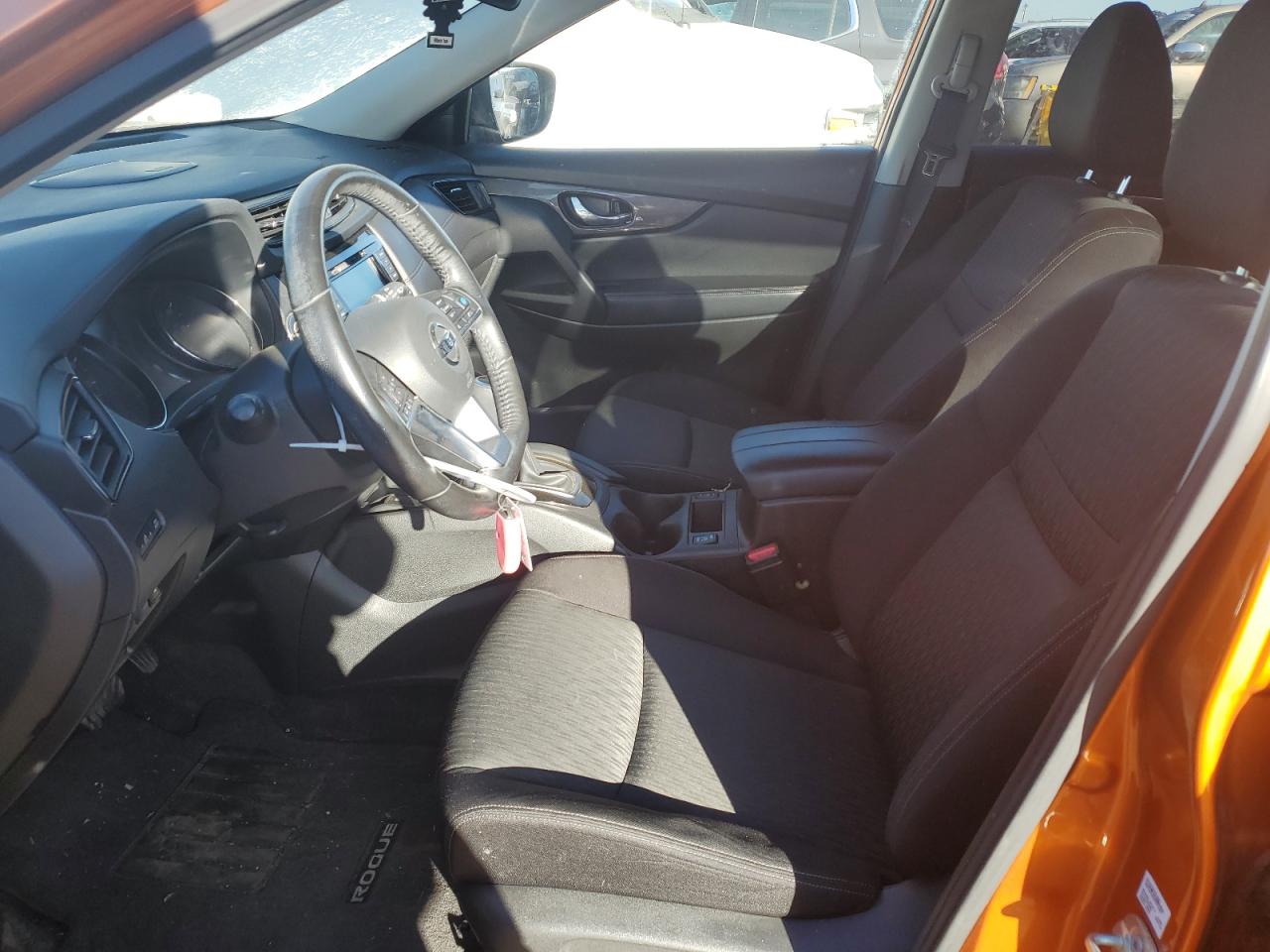 2019 Nissan Rogue - Image 7