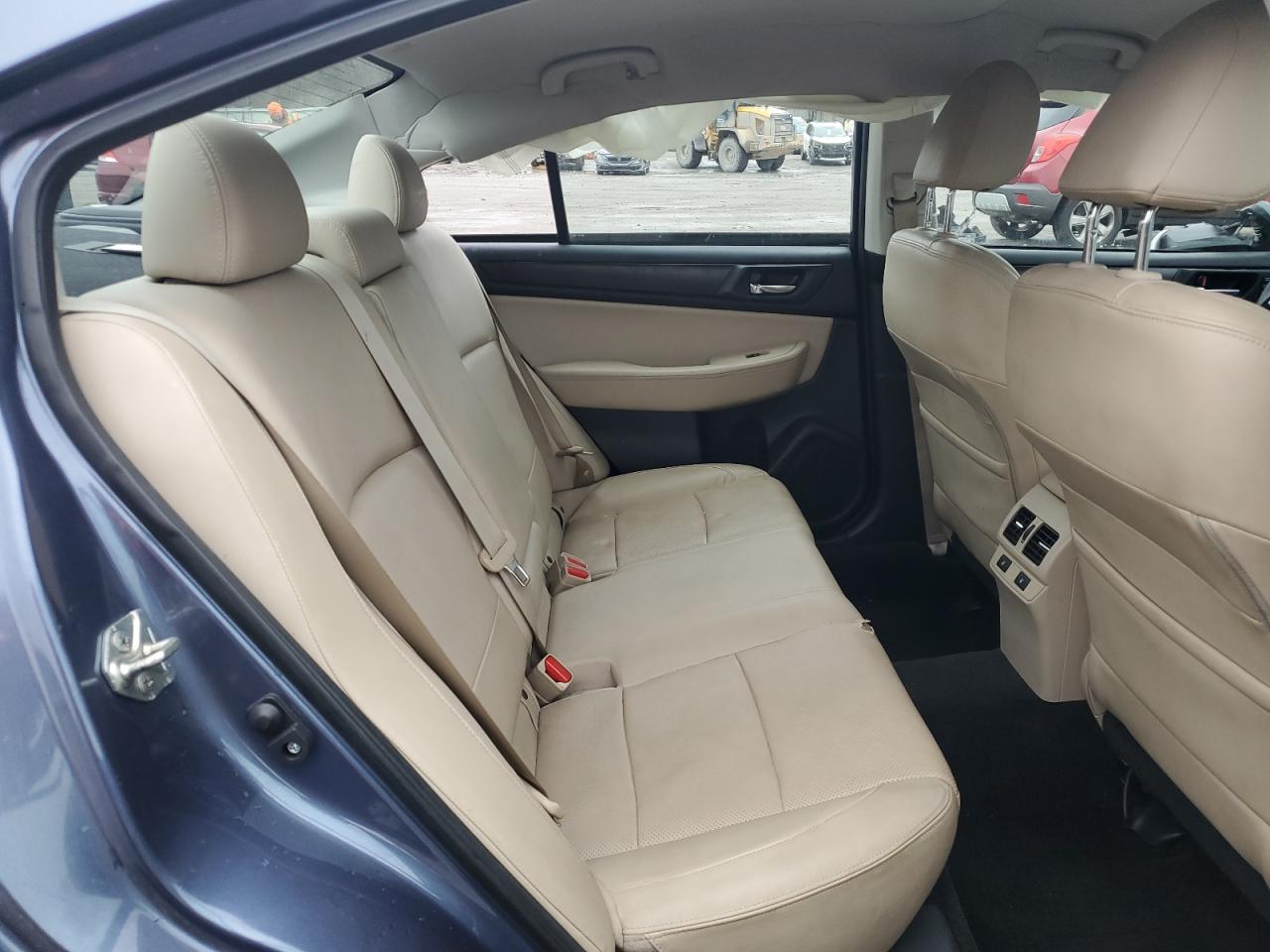 2015 Subaru Legacy - Image 10
