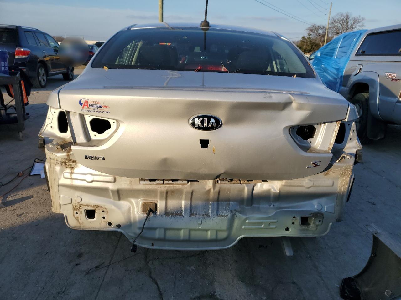 2020 Kia Rio - Image 6