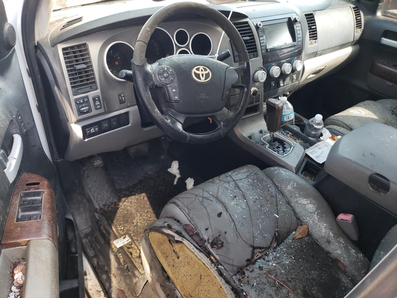 2012 Toyota Tundra - Image 8