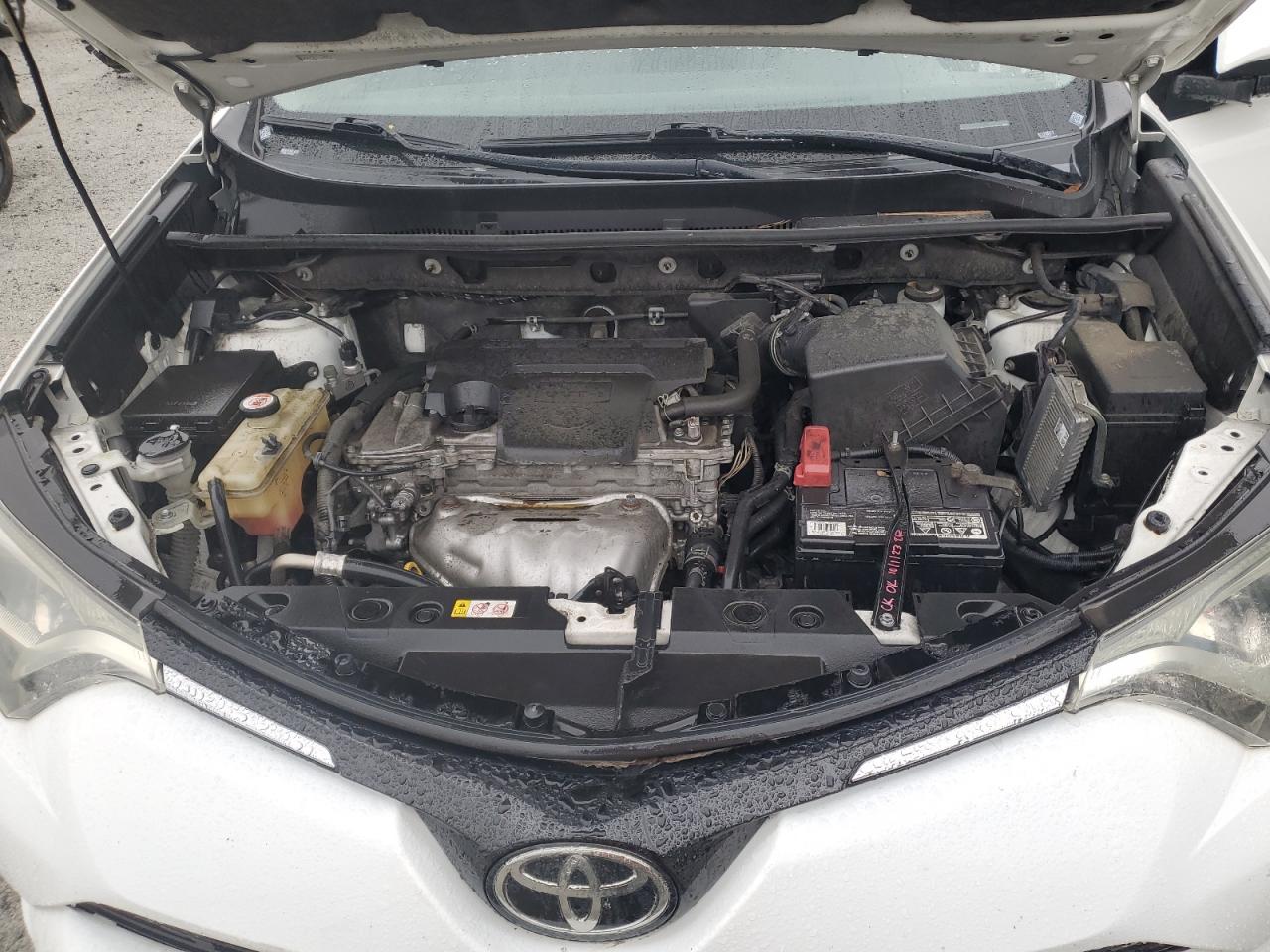 2018 Toyota RAV 4 - Image 12