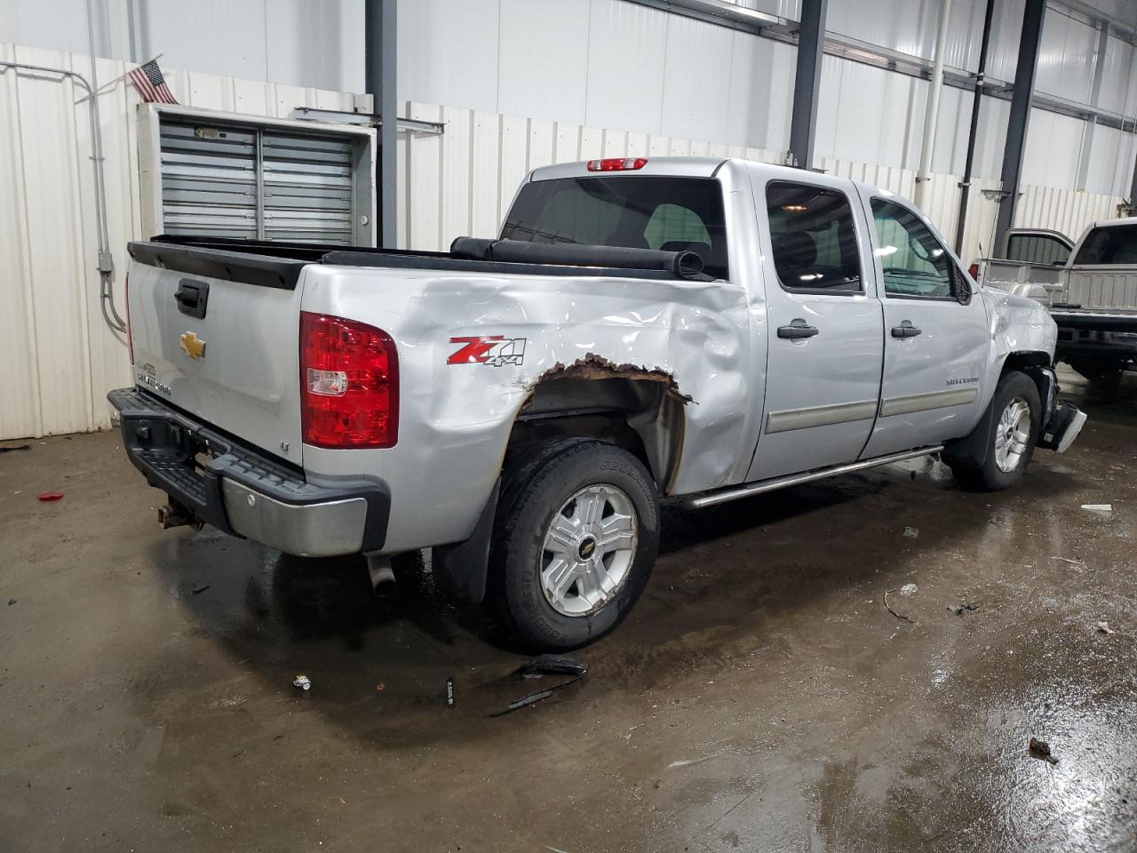 2012 Chevrolet Silverado - Image 3