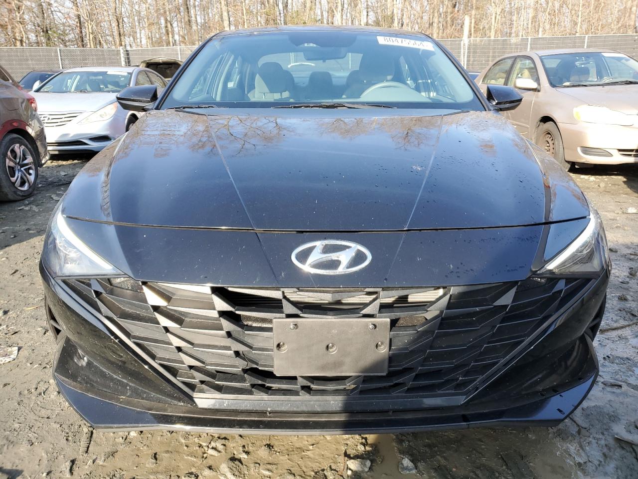 2023 Hyundai Elantra - Image 5
