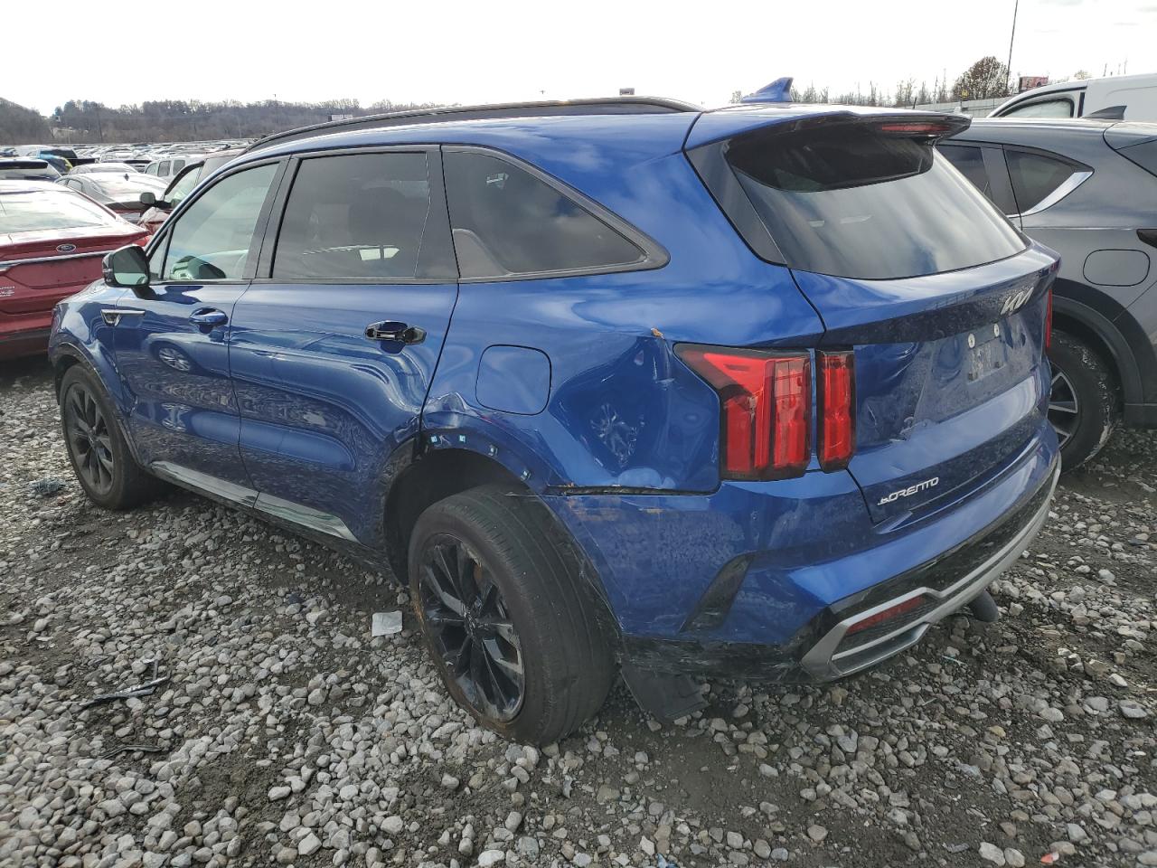 2023 Kia Sorento - Image 2