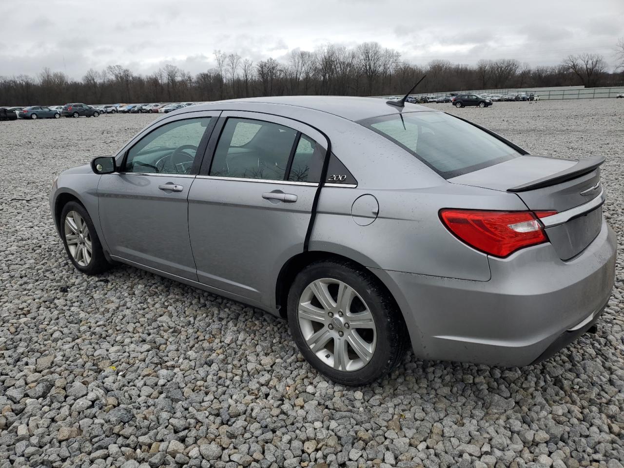 VIN 1C3CCBBB1DN693690 2013 CHRYSLER 200 no.2