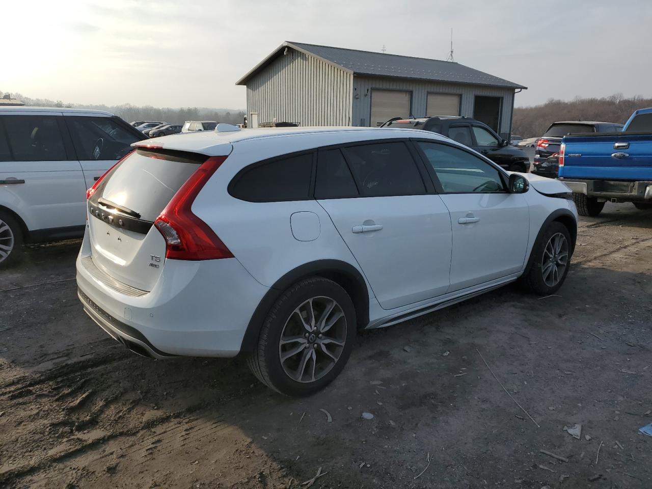 VIN YV4612HK4G1003171 2016 VOLVO V60 no.3