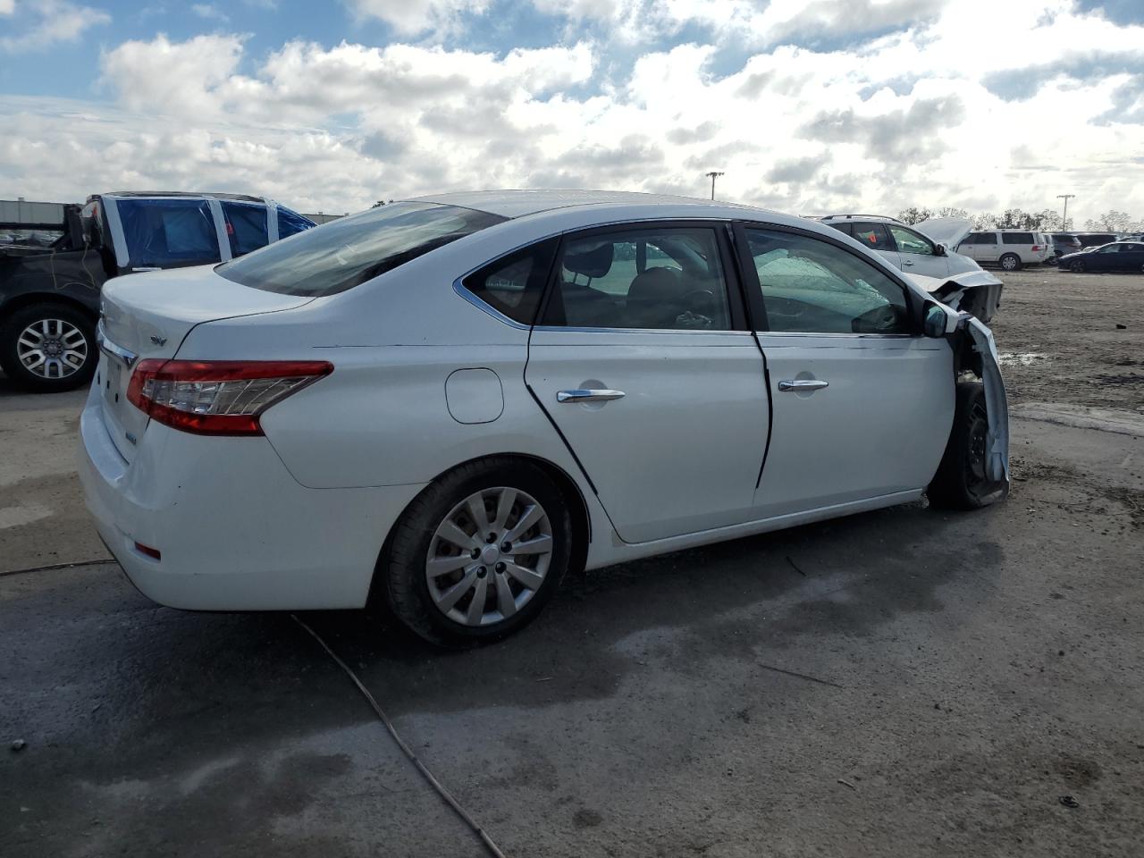 VIN 3N1AB7AP4DL688454 2013 NISSAN SENTRA no.3