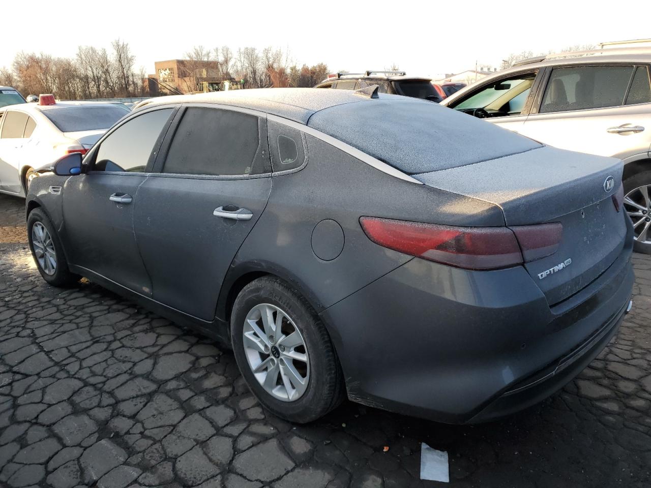 KNAGT4L37J5234284 2018 KIA OPTIMA - Image 2