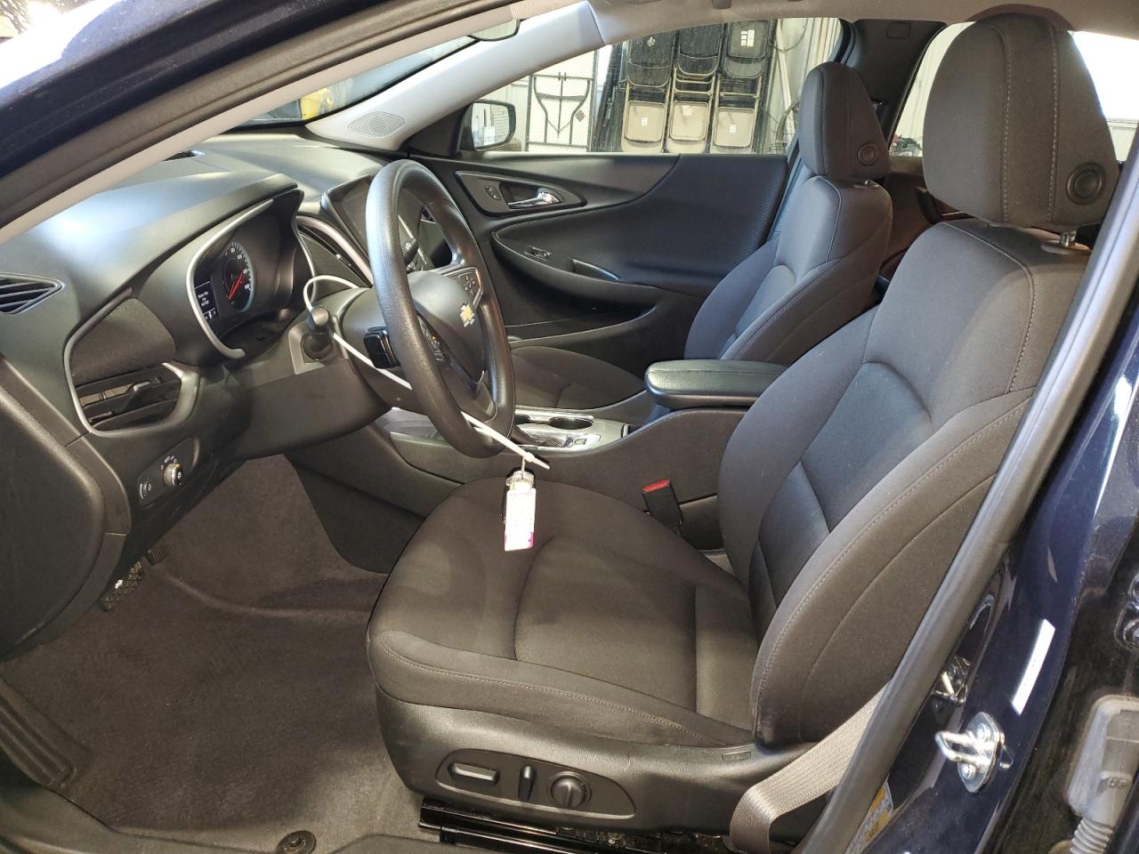 2023 Chevrolet Malibu - Image 7