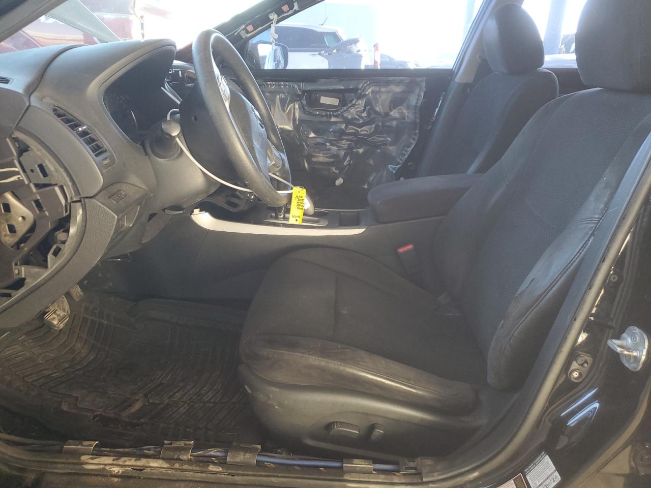 2015 Nissan Altima - Image 7