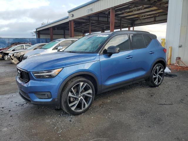  VOLVO XC40 2019 Синий