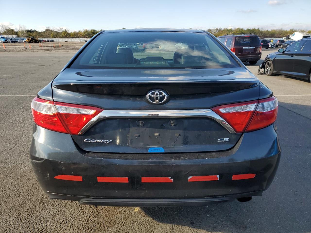 VIN 4T1BF1FK7HU747908 2017 TOYOTA CAMRY no.6