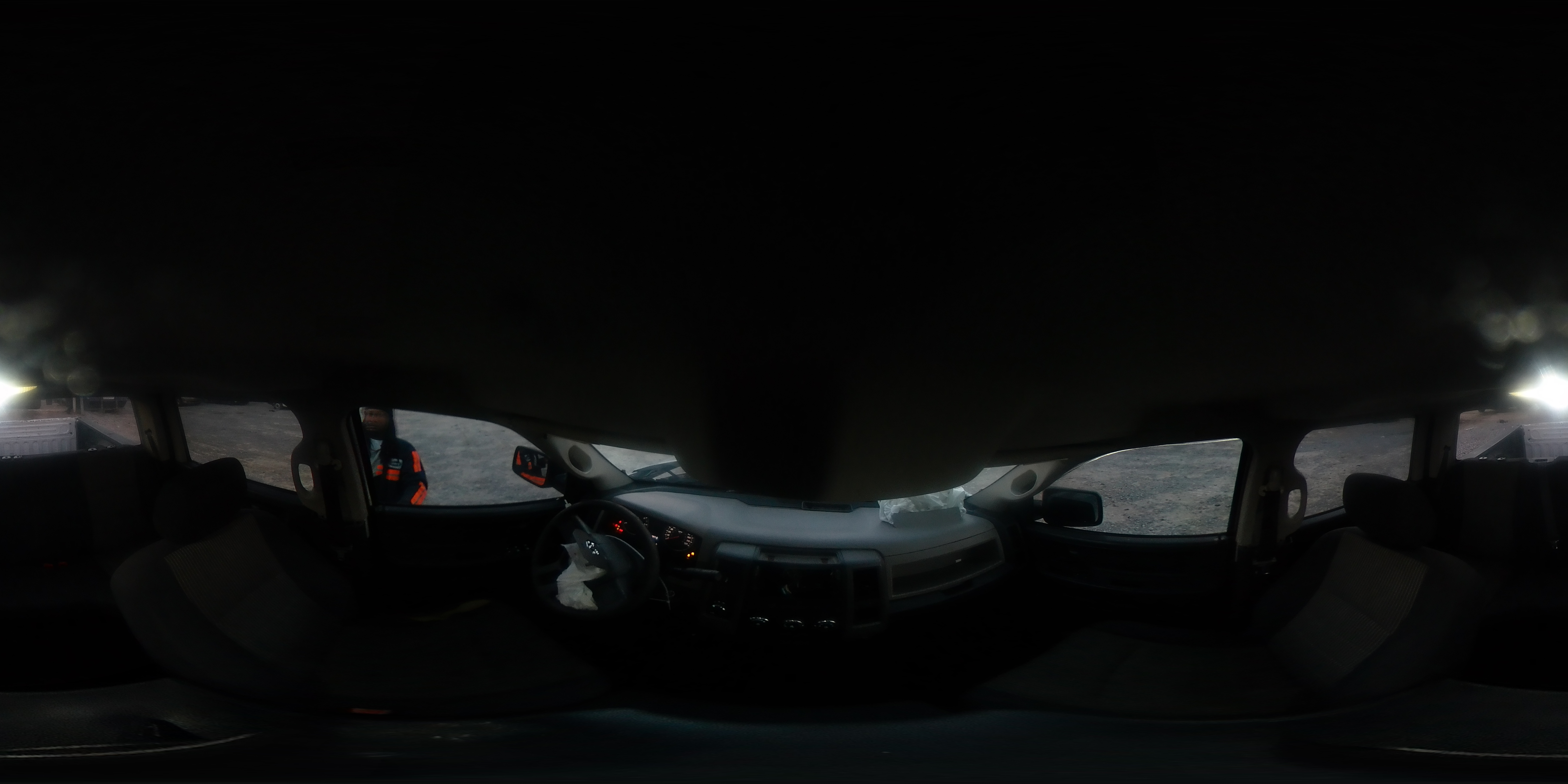 2010 Dodge RAM - Image 12