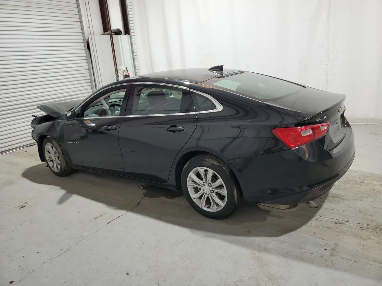 2023 Chevrolet Malibu - Image 2