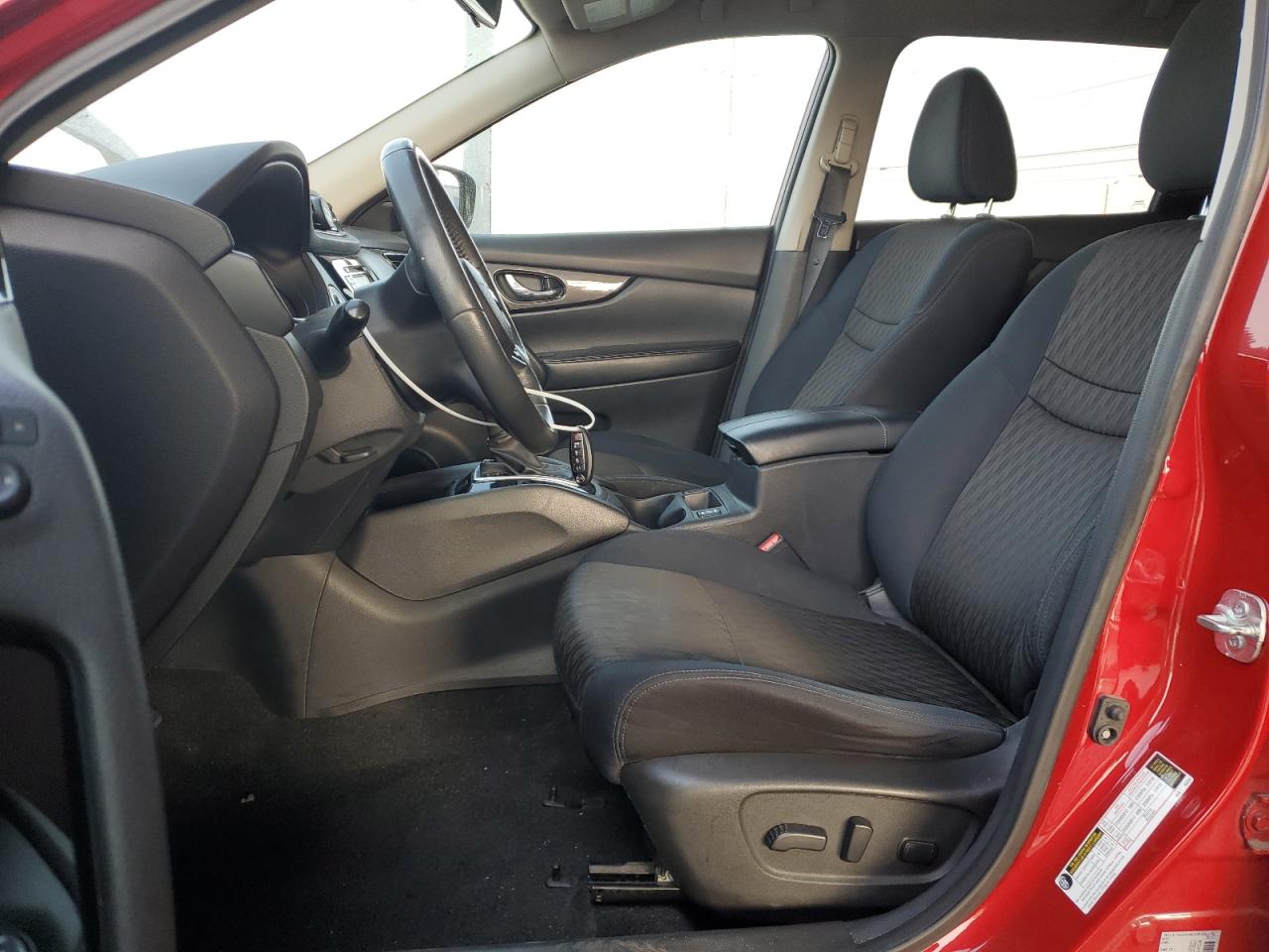 2017 Nissan Rogue - Image 7
