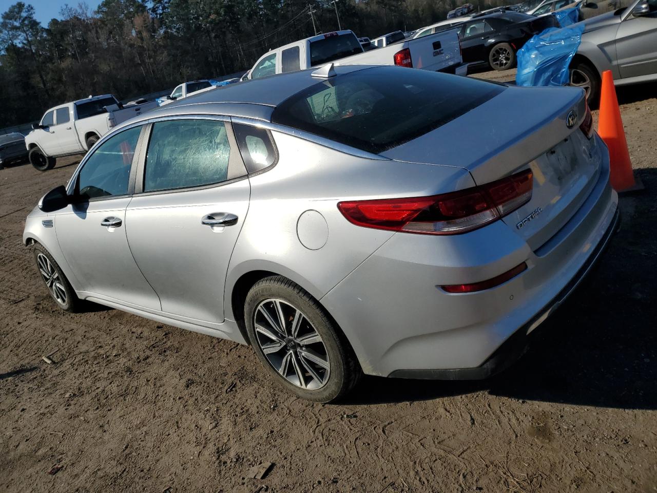 5XXGT4L35KG355072 2019 KIA OPTIMA - Image 2