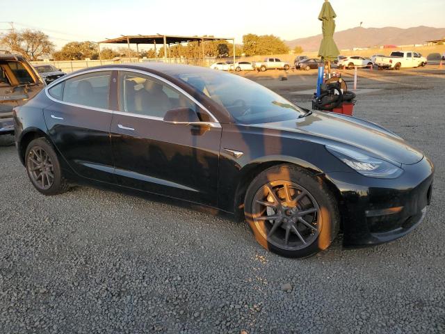  TESLA MODEL 3 2019 Черный