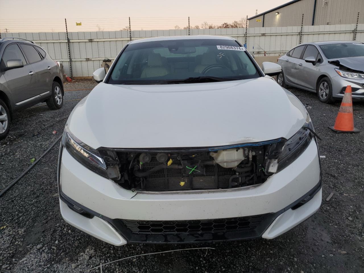 VIN JHMZC5F31JC004201 2018 HONDA CLARITY no.5