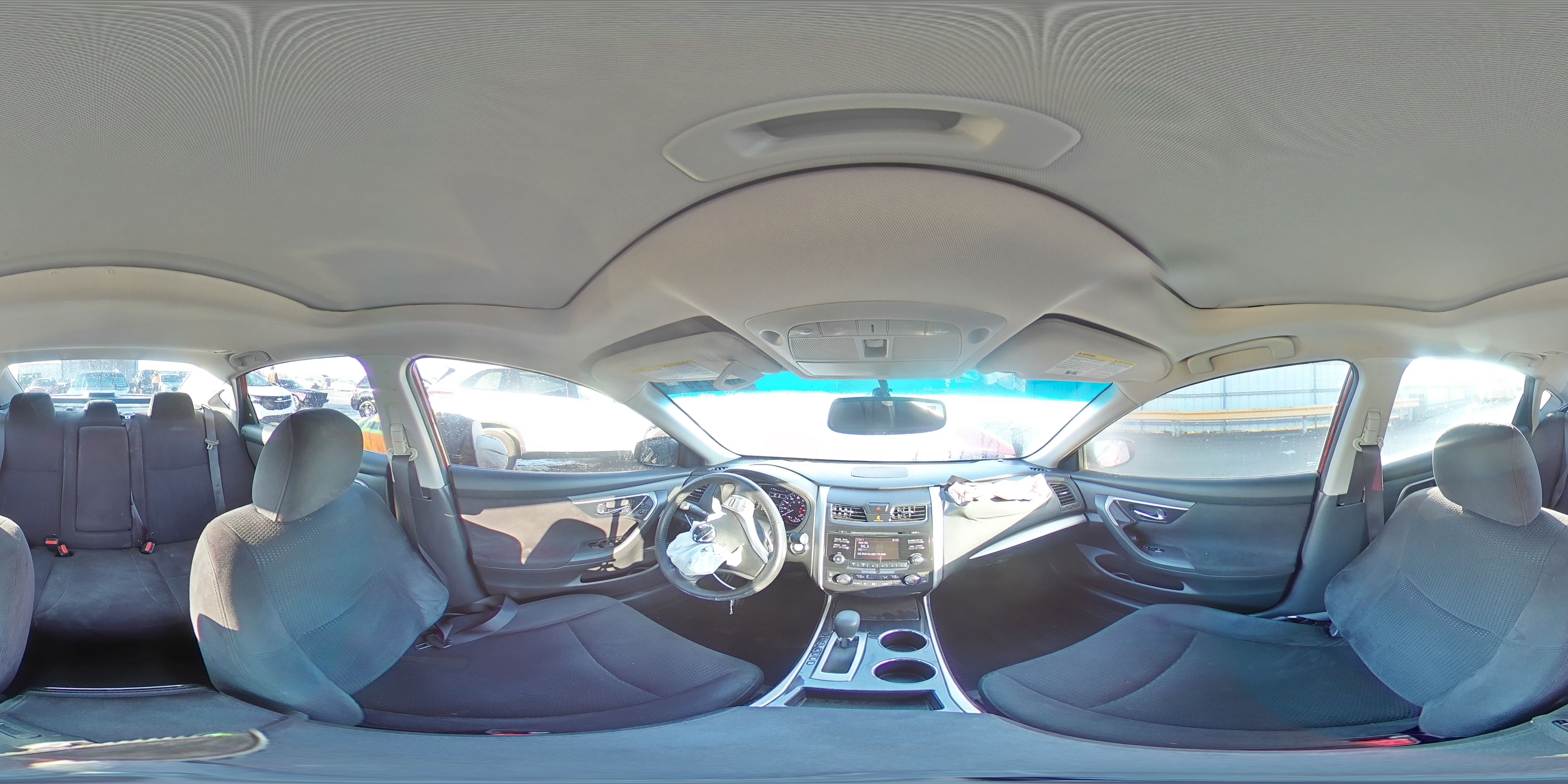 2014 Nissan Altima - Image 14