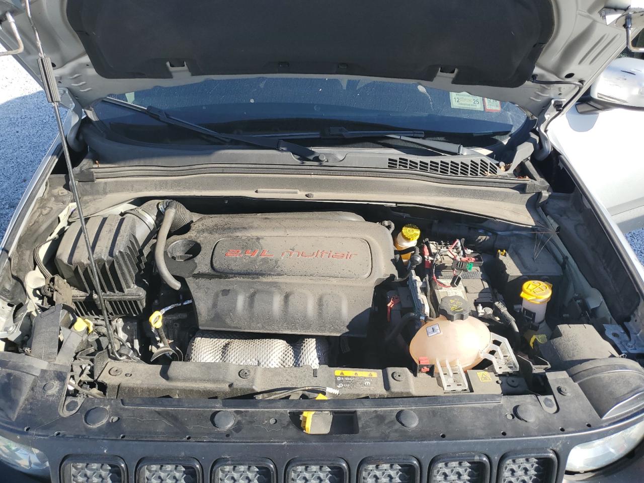 2020 Jeep Renegade Latitude VIN: ZACNJABB8LPL53797 Lot: 84993084