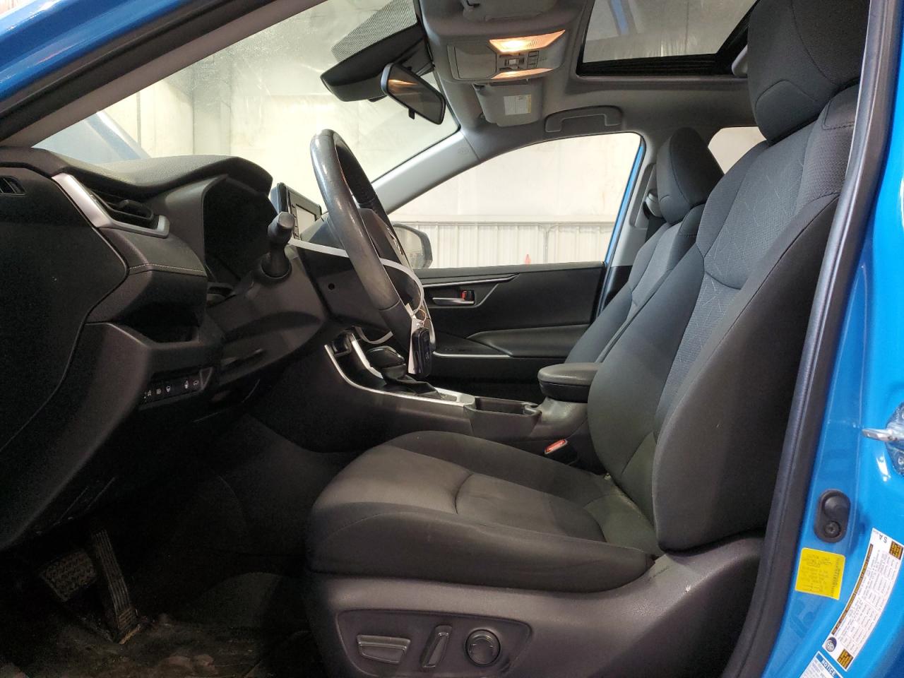 2019 Toyota RAV 4 - Image 7