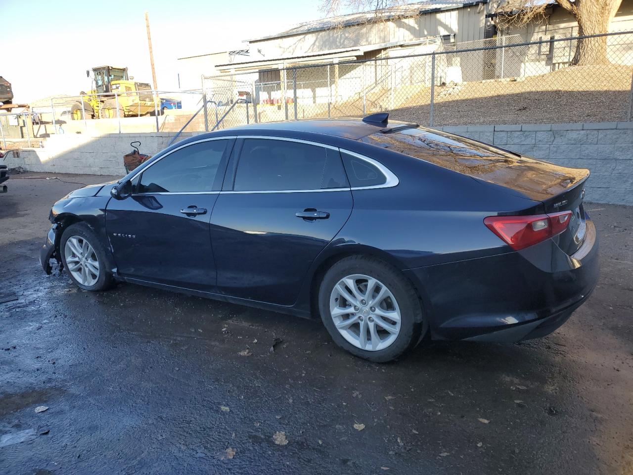 2018 Chevrolet Malibu - Image 2