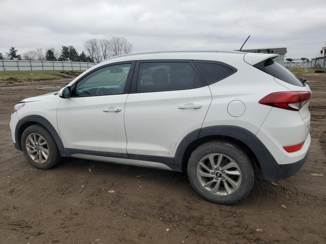 VIN KM8J3CA42HU289851 2017 HYUNDAI TUCSON no.2