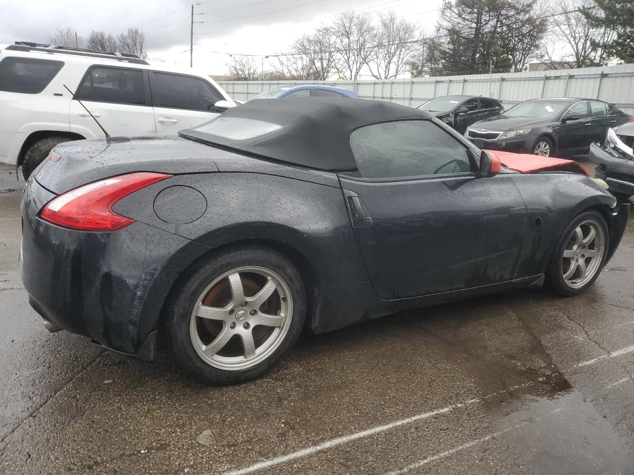 2010 Nissan 370Z - Image 3