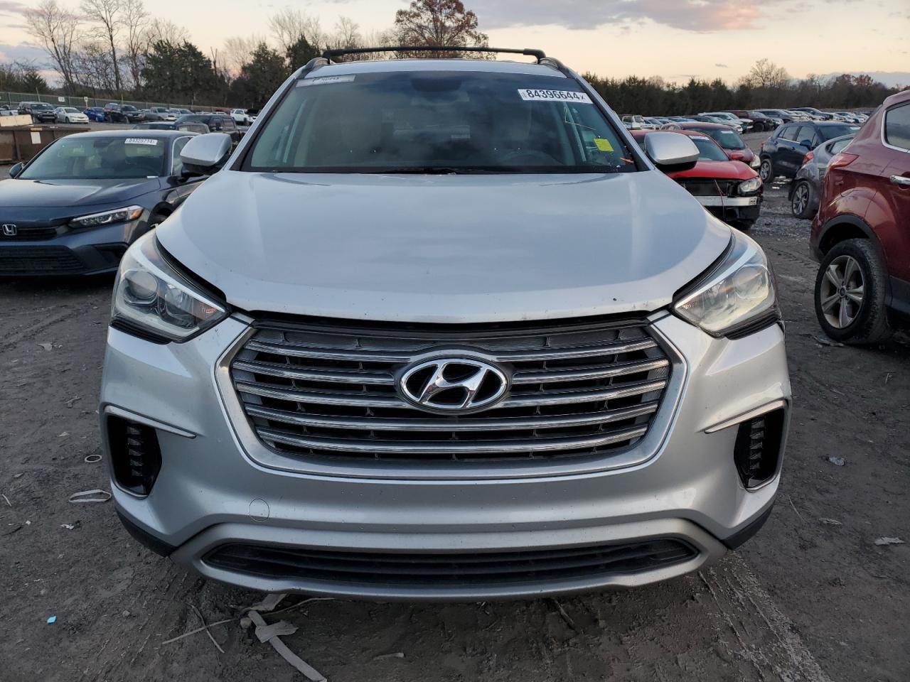 2017 Hyundai Santa Fe - Image 5