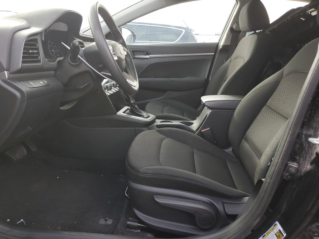2020 Hyundai Elantra - Image 7