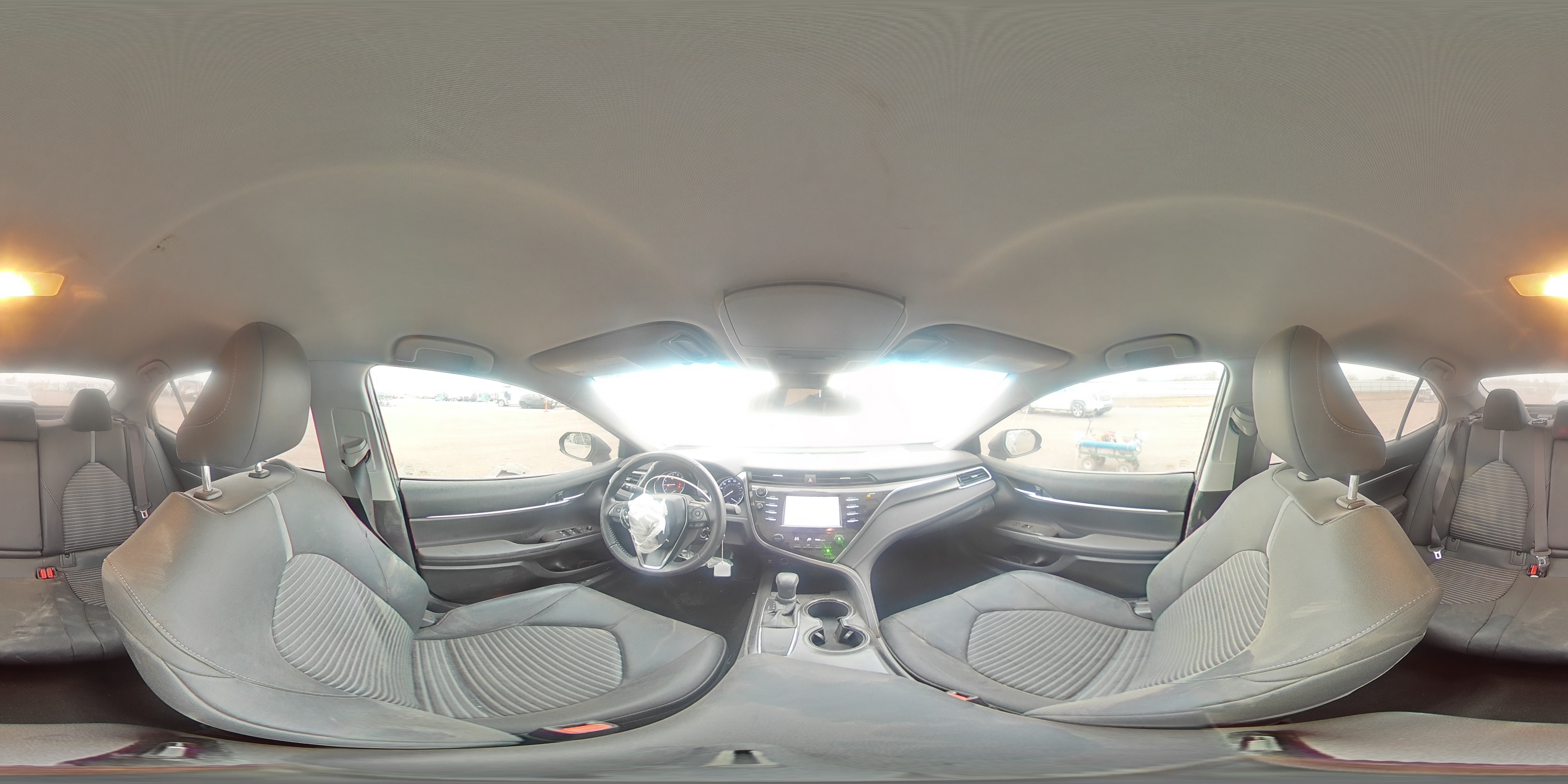 2018 Toyota Camry - Image 13