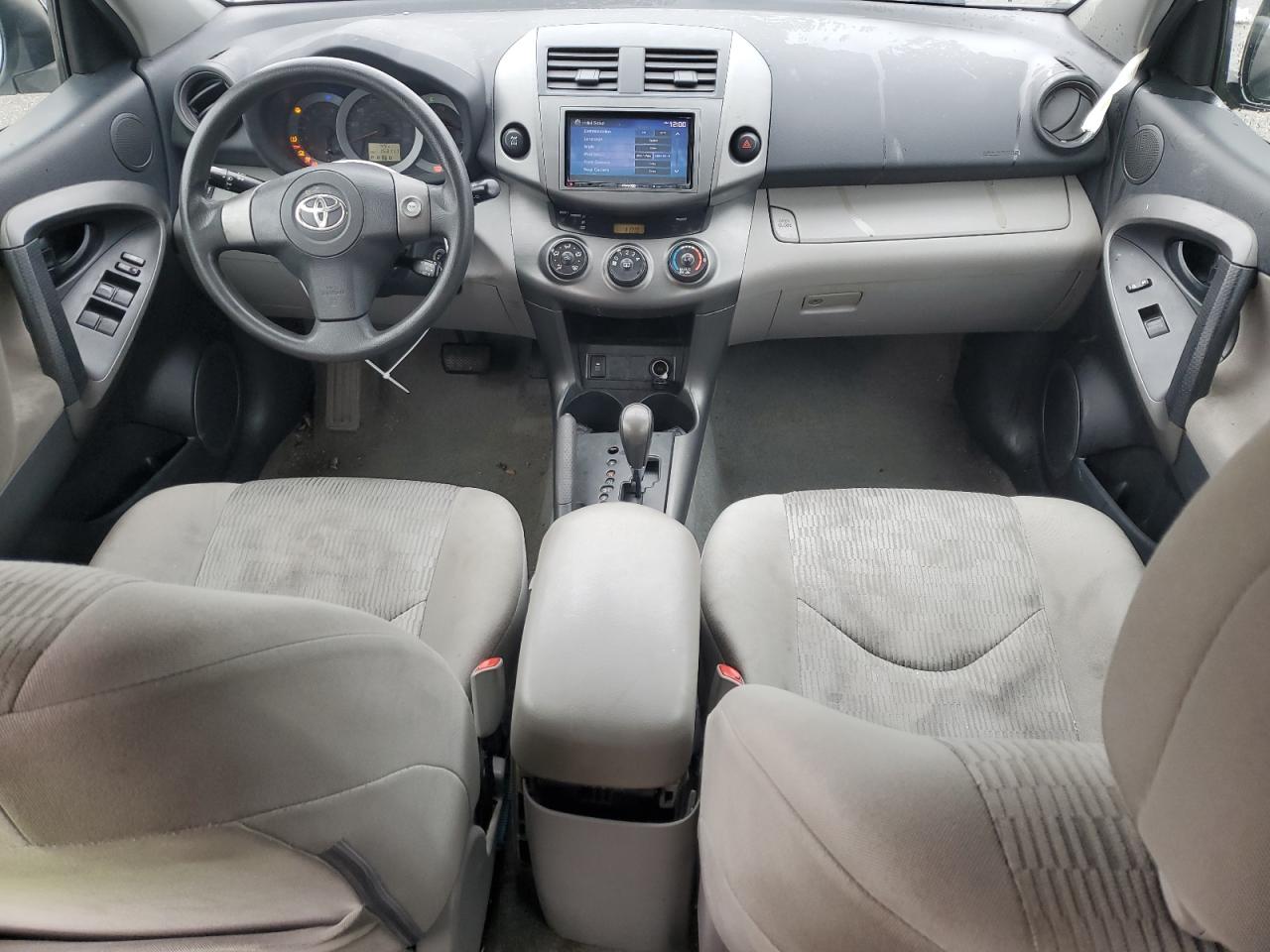 2010 Toyota RAV 4 - Image 8