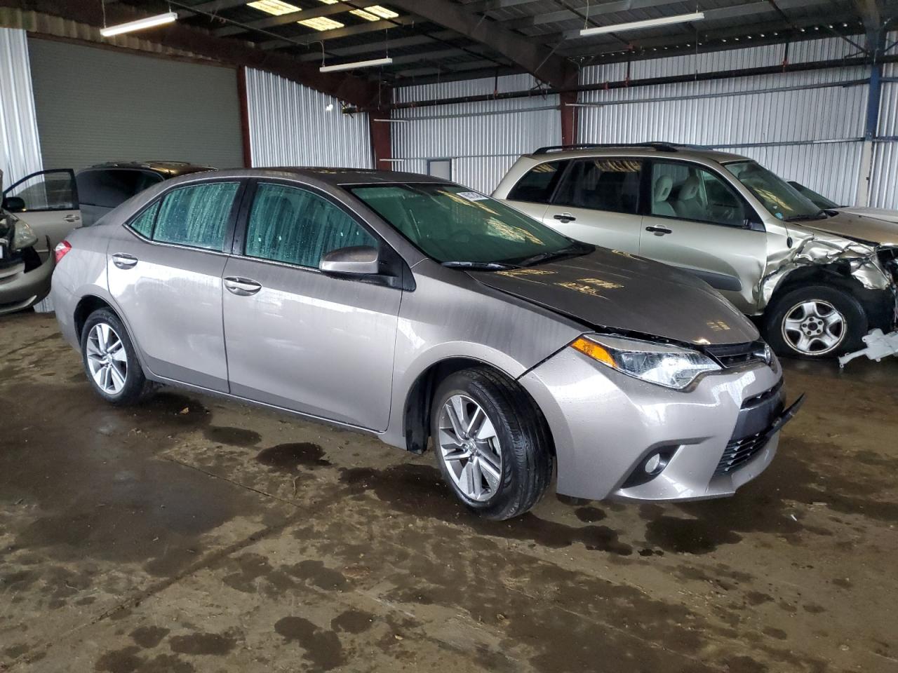 VIN 5YFBPRHE2FP220327 2015 TOYOTA COROLLA no.4