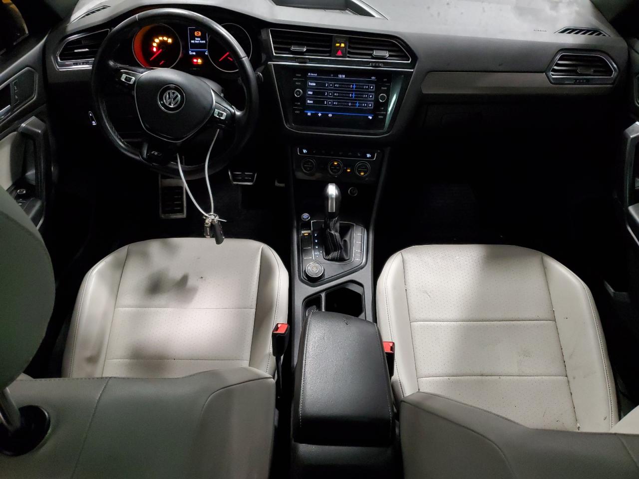 2021 Volkswagen Tiguan - Image 8