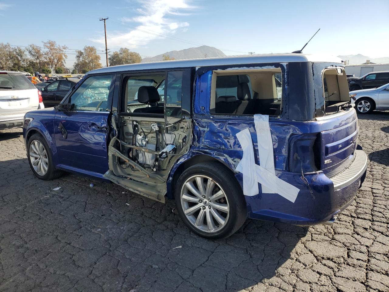 VIN 2FMGK5C87DBD02196 2013 FORD FLEX no.2