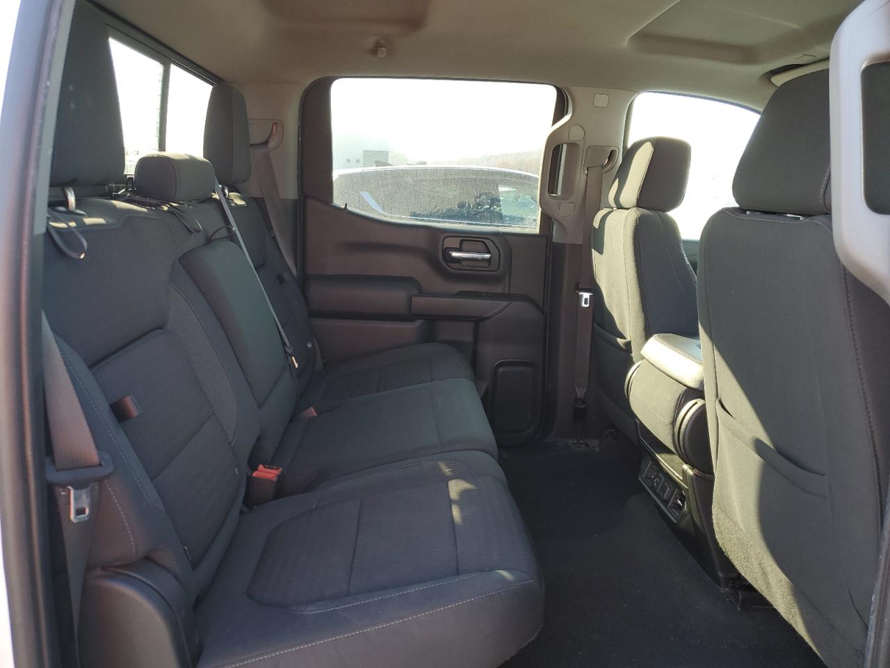2020 Chevrolet Silverado - Image 10