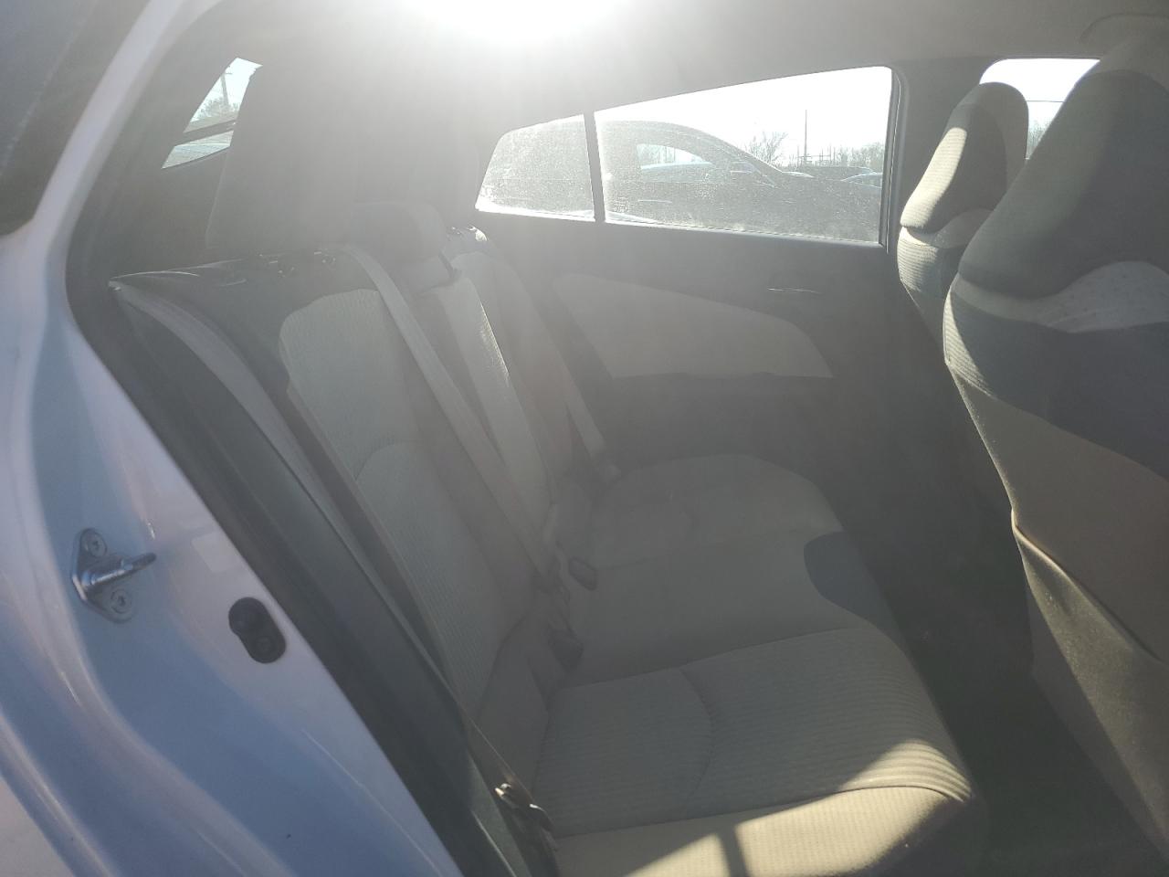 2016 Toyota Prius - Image 10