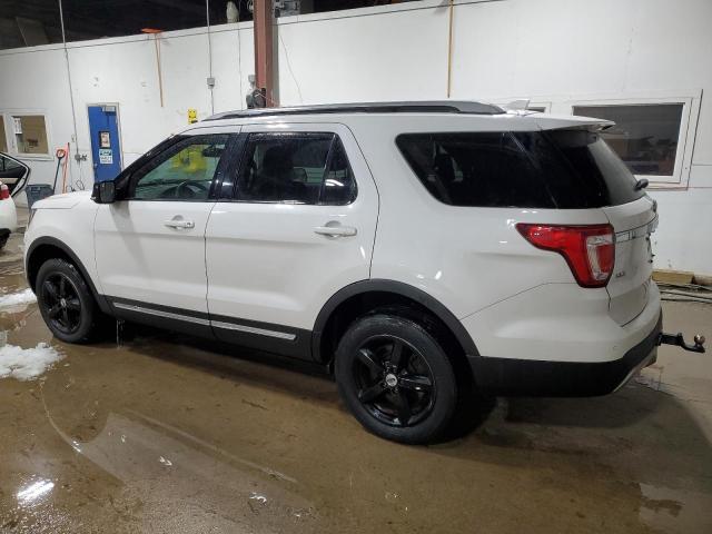 Parquets FORD EXPLORER 2017 Biały
