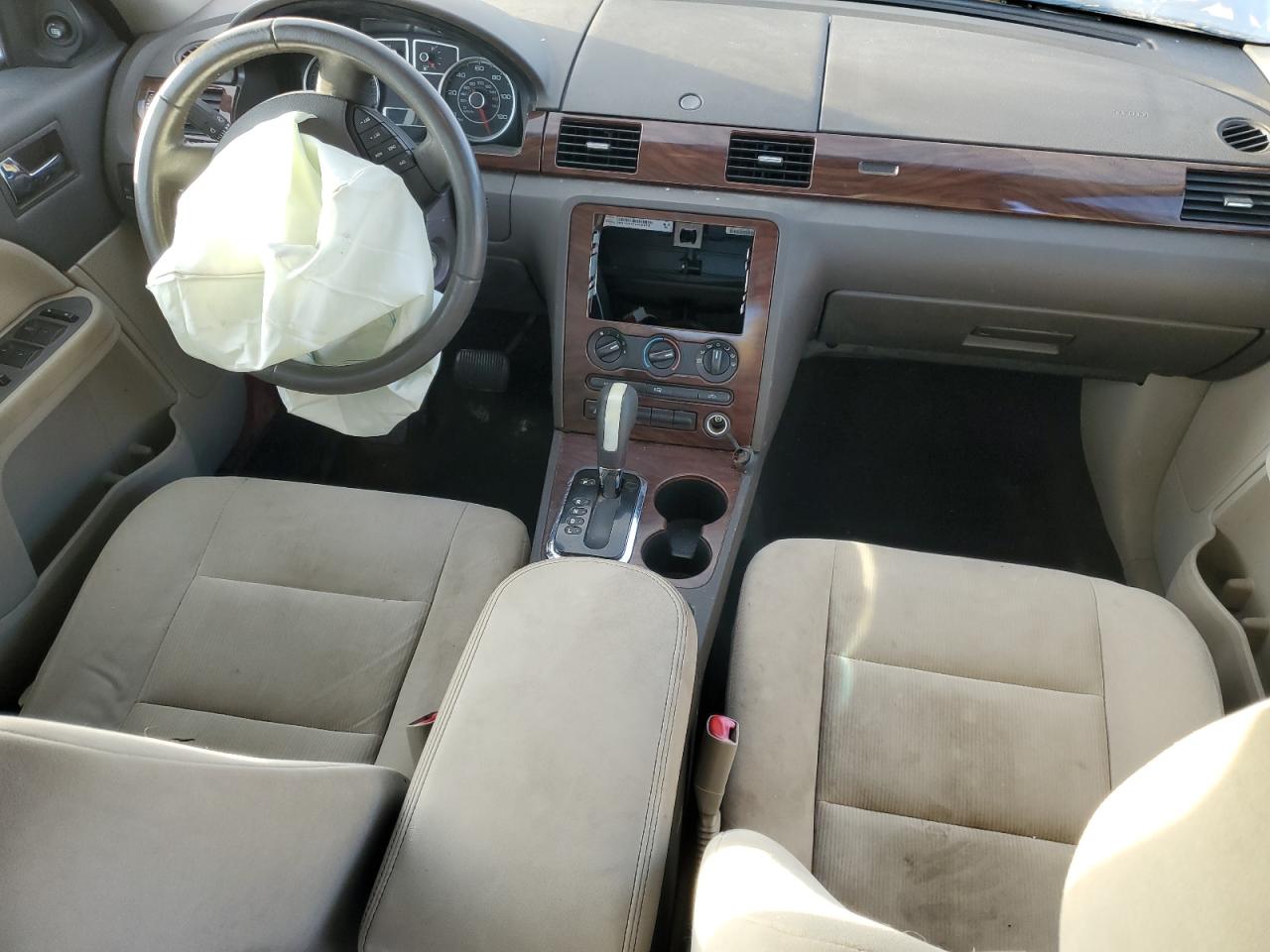 2009 Ford Taurus - Image 8