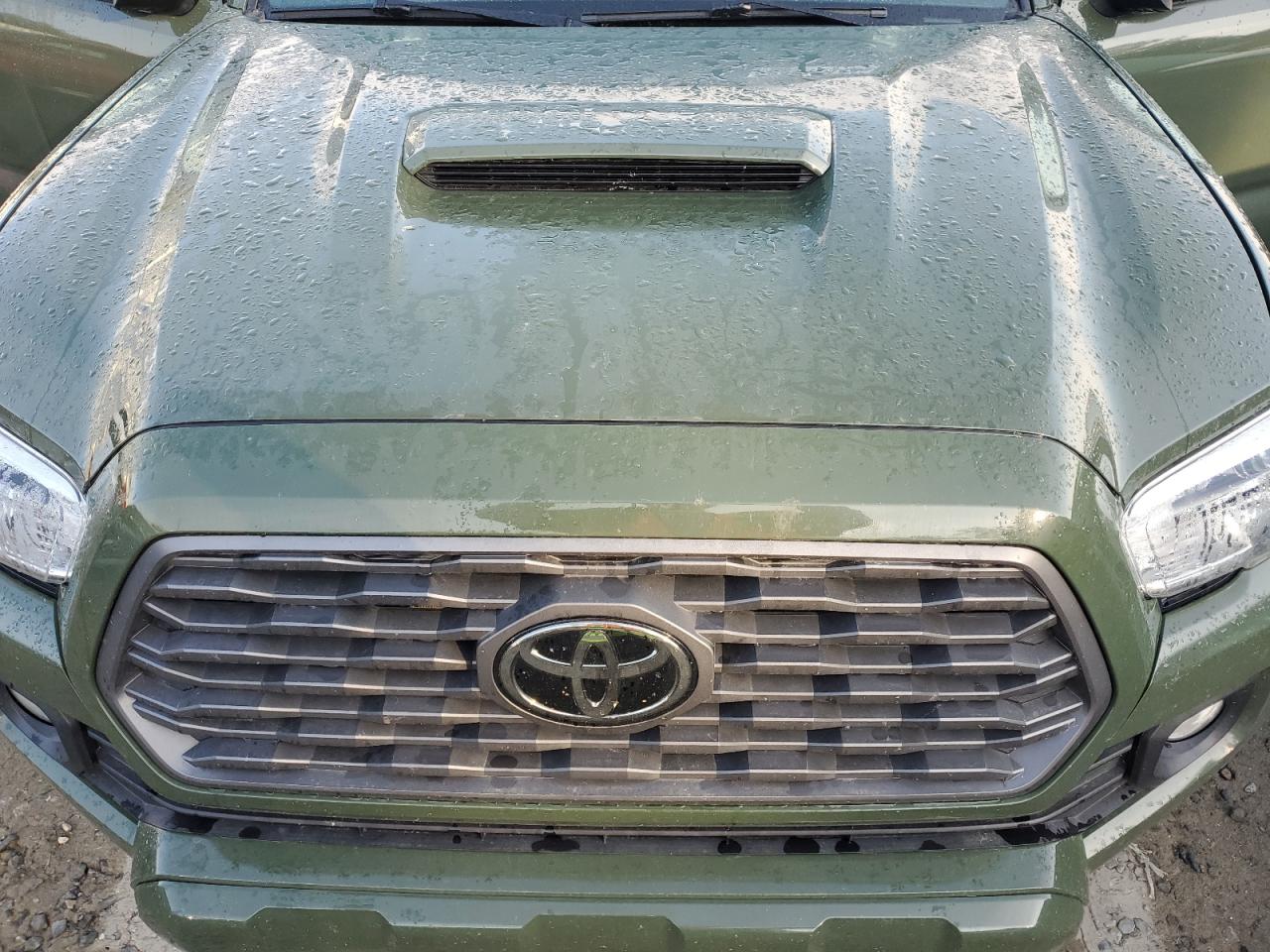 2021 Toyota Tacoma - Image 11