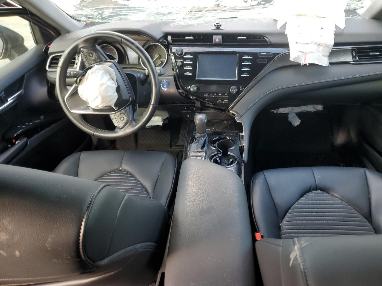 2019 Toyota Camry - Image 8