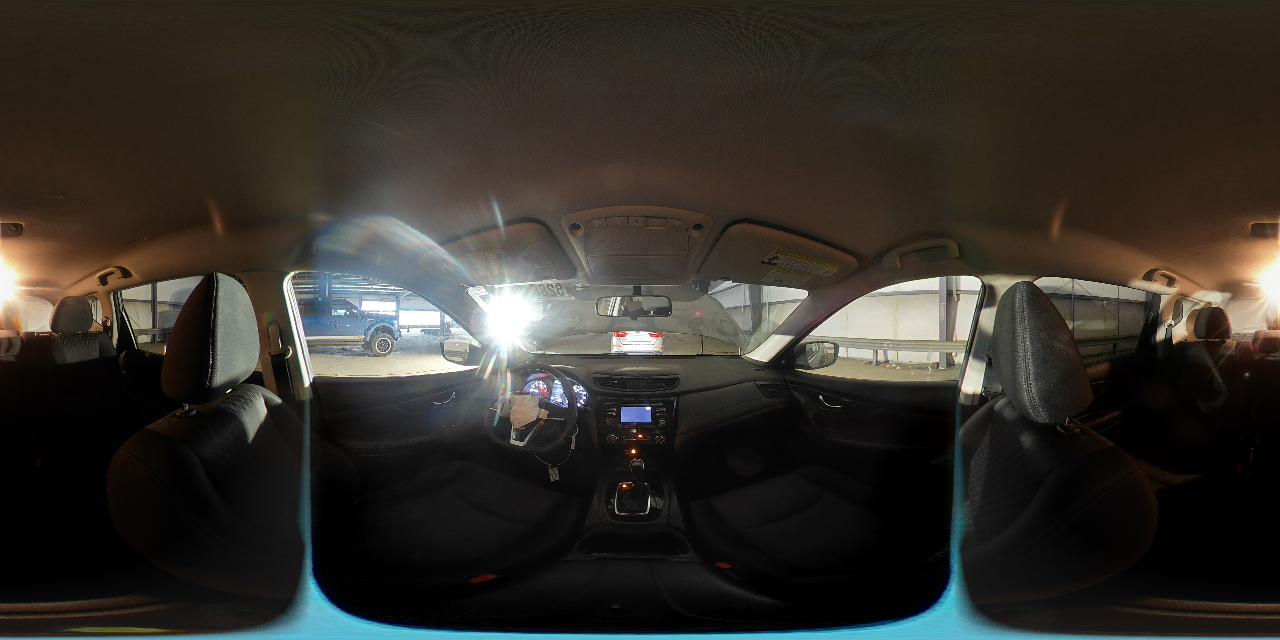 2017 Nissan Rogue - Image 14