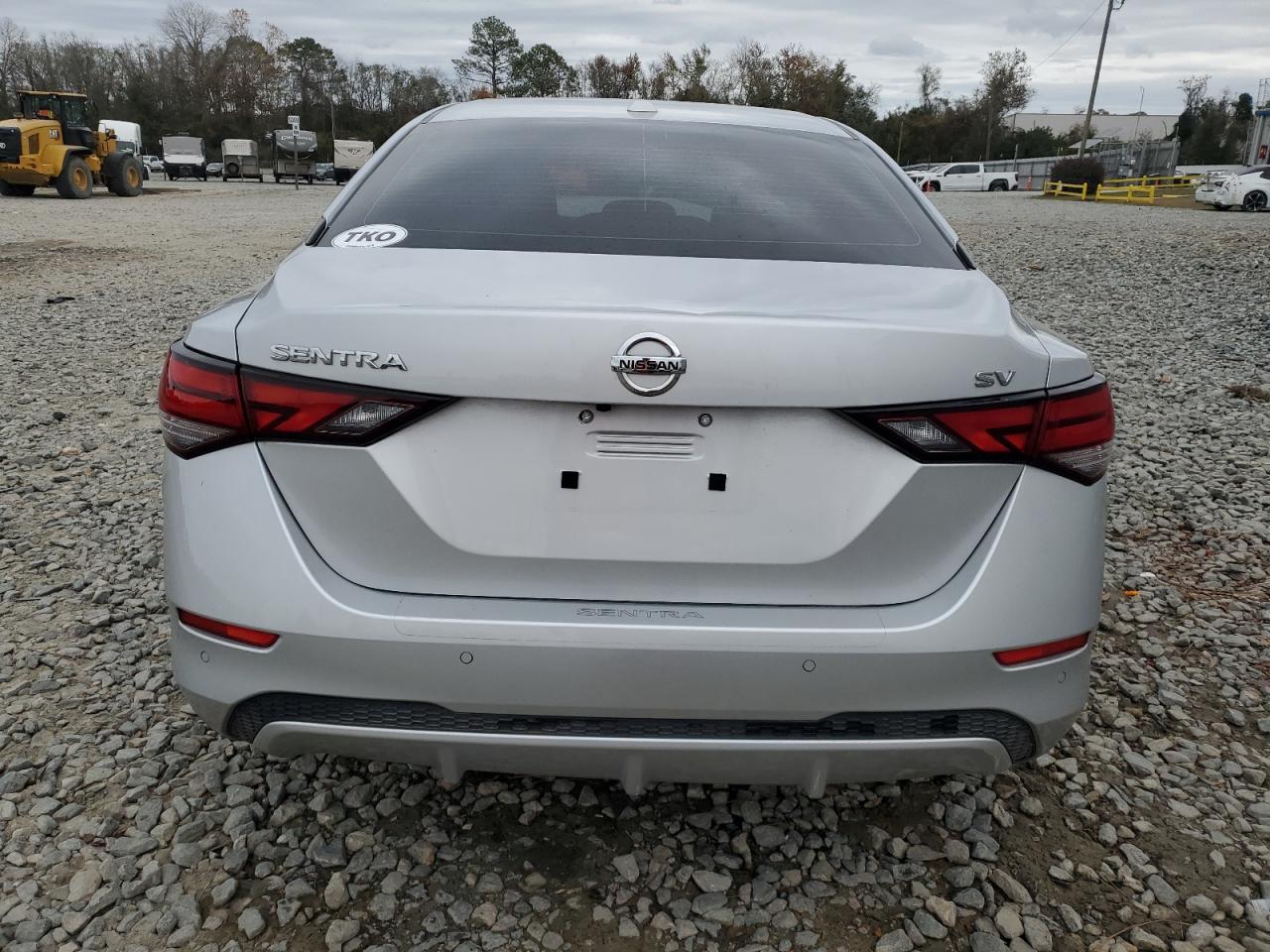 2022 Nissan Sentra - Image 6