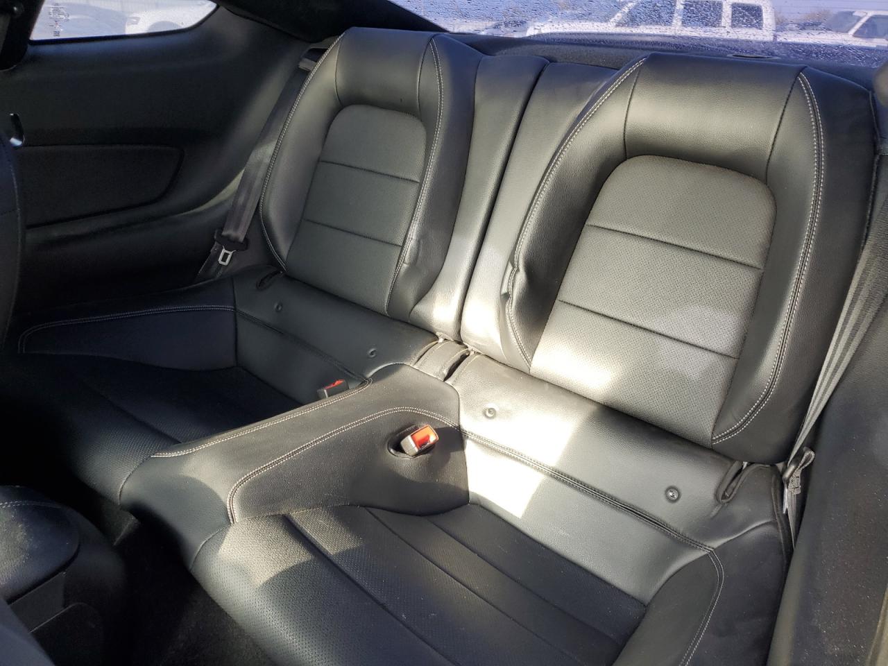 2019 Ford Mustang - Image 10