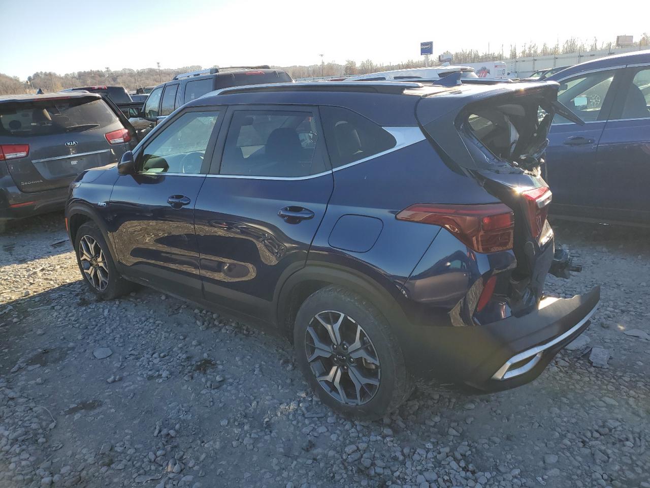 2023 Kia Seltos - Image 2